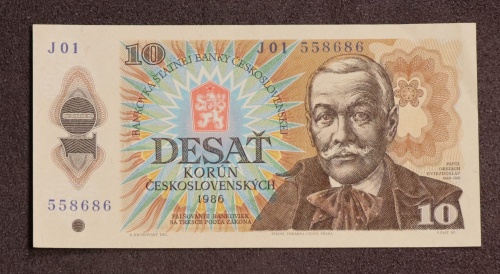 10  Kčs 1986 - J01